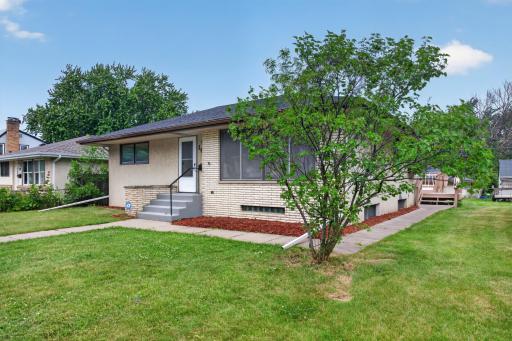 1607 Clarence Street, Saint Paul, MN 55106