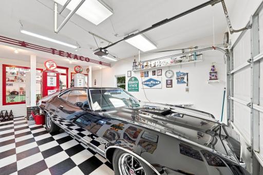 3rd garage stall ~ 50's service station style