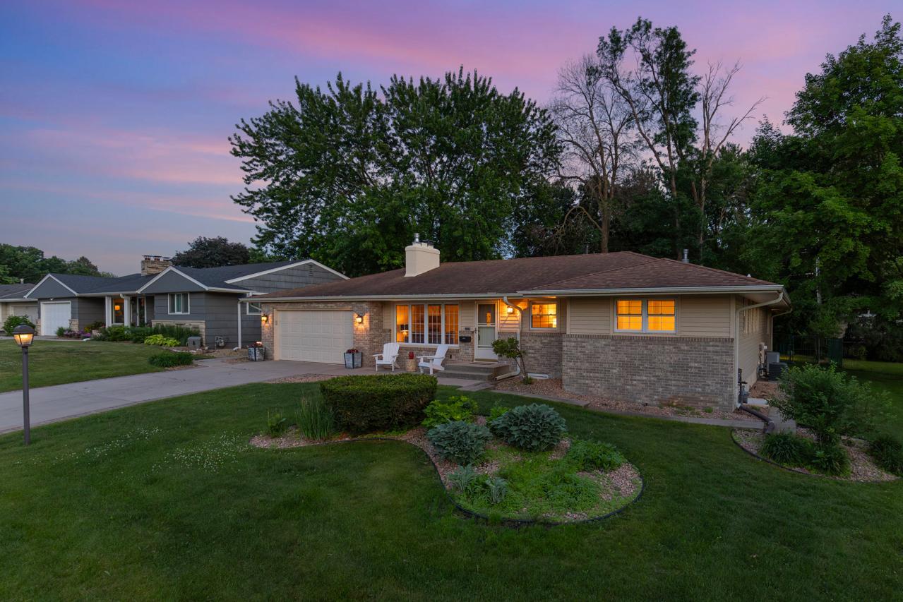 Location, lifestyle, and timeless quality come together in this beautifully maintained Edina rambler!