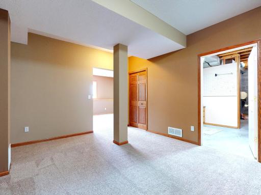 8658 Upland Lane N, Maple Grove, MN 55311