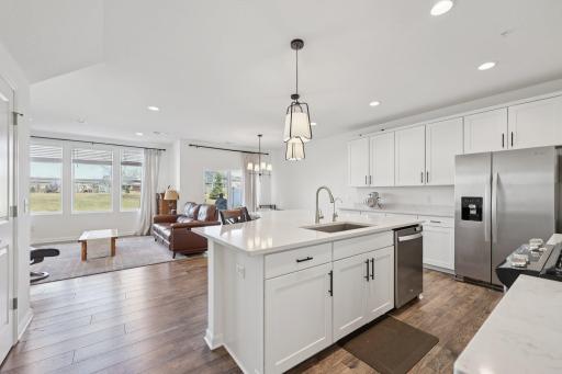 18528 60th Avenue N, Minneapolis, MN 55446