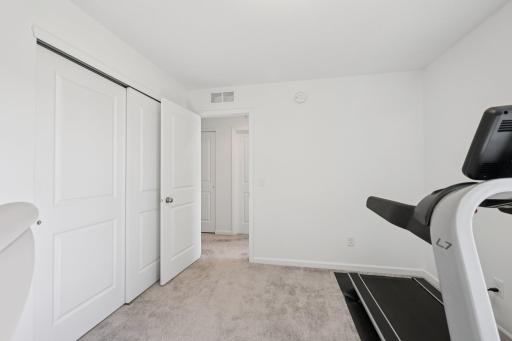 18528 60th Avenue N, Minneapolis, MN 55446