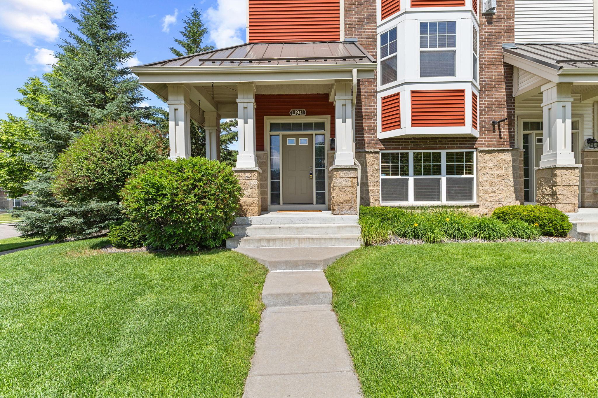 11941 Emery Village