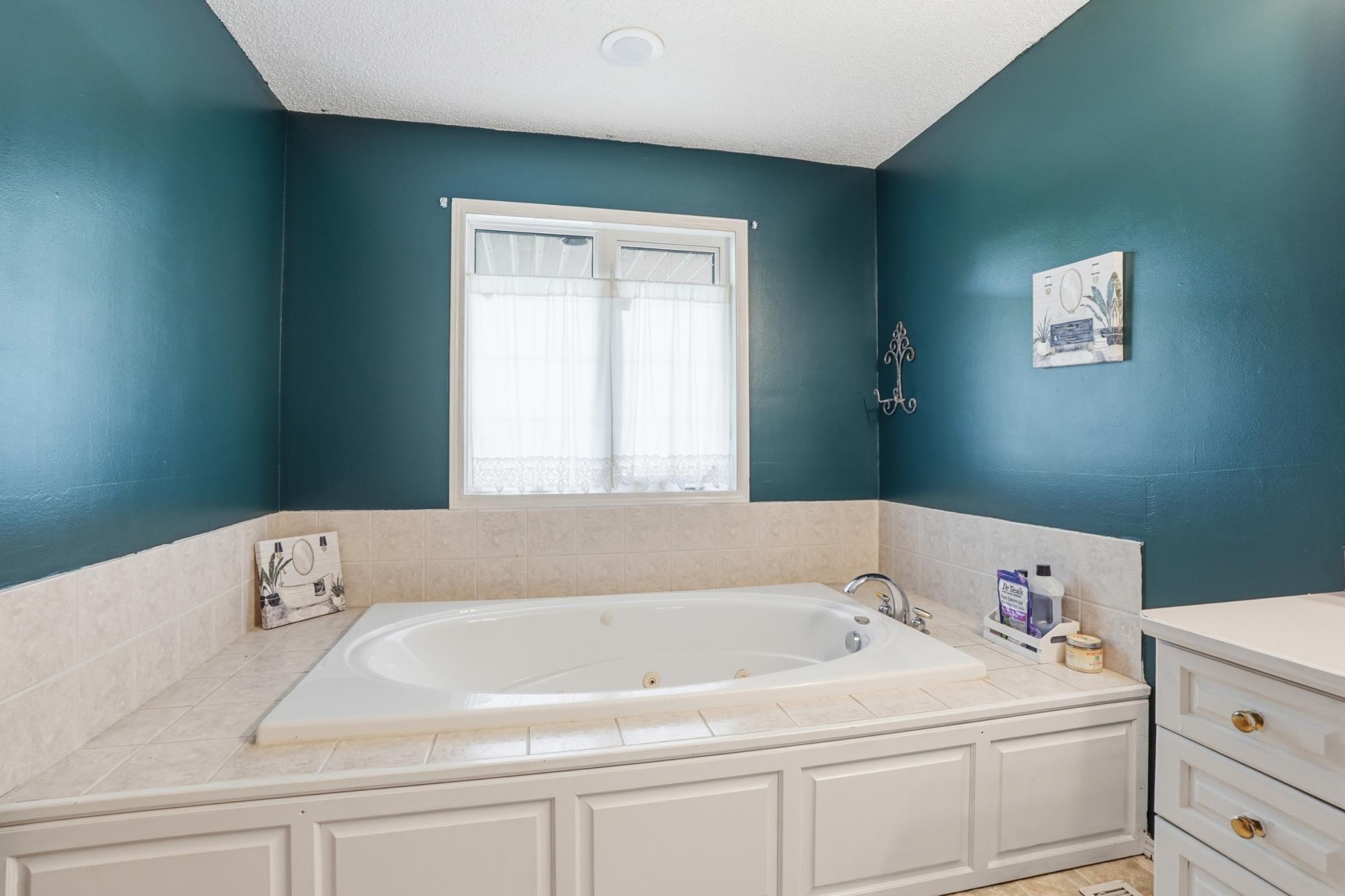Primary bath (2)
