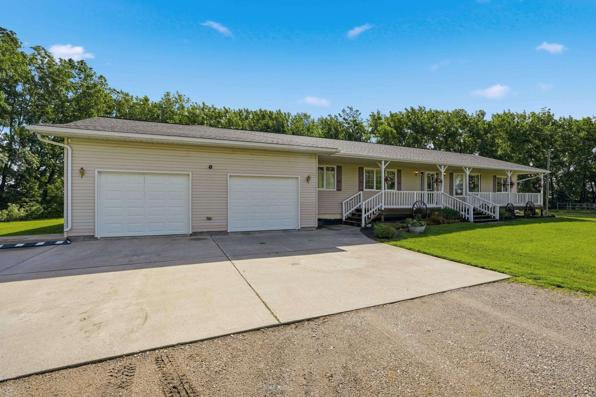 Spacious double garage