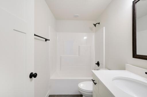 13702 Arrowhead Way, Rosemount, MN 55068