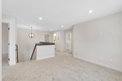 13702 Arrowhead Way, Rosemount, MN 55068