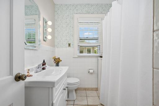 4657 Colfax Avenue S, Minneapolis, MN 55419