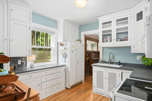 4657 Colfax Avenue S, Minneapolis, MN 55419