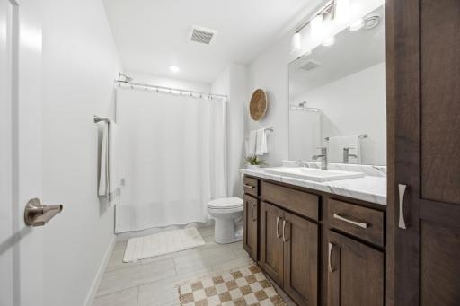 8850 Meadowlark Parkway, Horace, ND 58047