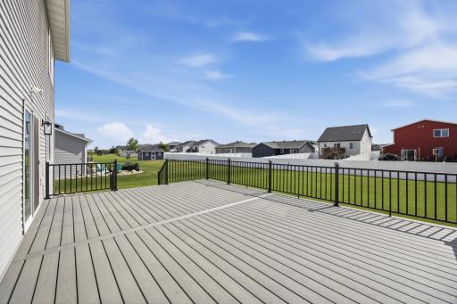 8850 Meadowlark Parkway, Horace, ND 58047