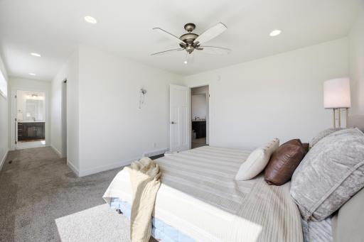 8850 Meadowlark Parkway, Horace, ND 58047