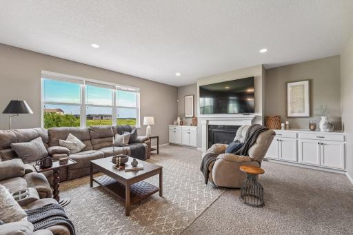 4647 Copper Ridge Drive, Woodbury, MN 55129