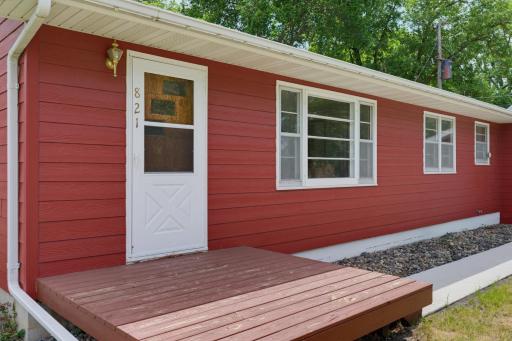 821 Ash Avenue, Bird Island, MN 55310