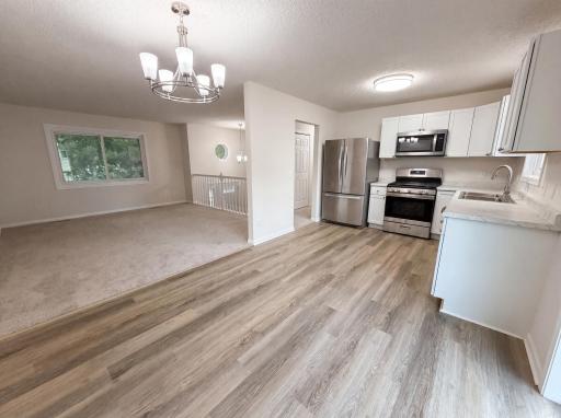 546 Hazel Street N, Saint Paul, MN 55119
