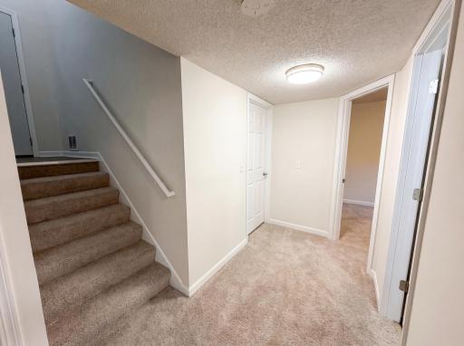 546 Hazel Street N, Saint Paul, MN 55119