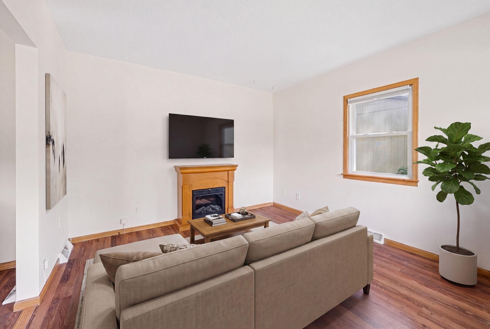 29-web-or-mls-1331-4th-st-e.jpg