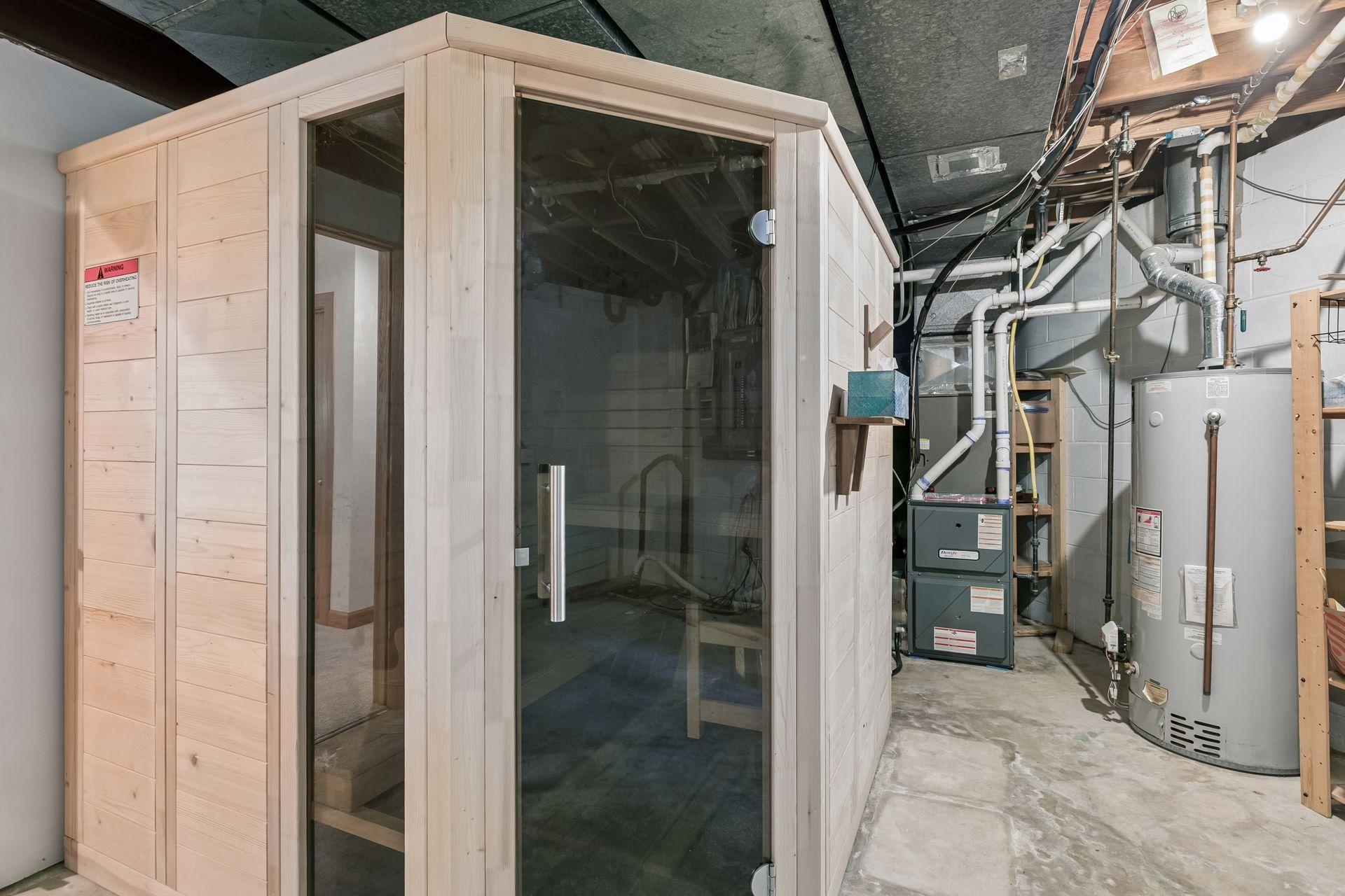 Enjoy the private sauna!