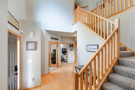 10425 Vera Cruz Drive N, Minneapolis, MN 55443