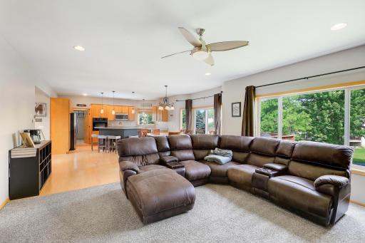 10425 Vera Cruz Drive N, Minneapolis, MN 55443