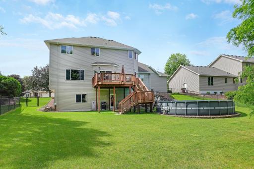 Incredible Deck and backyard swimming pool!