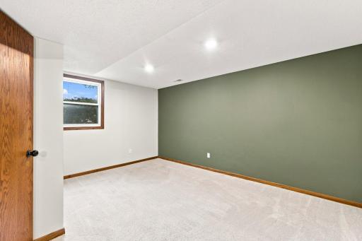 3996 Rahn Road, Eagan, MN 55122