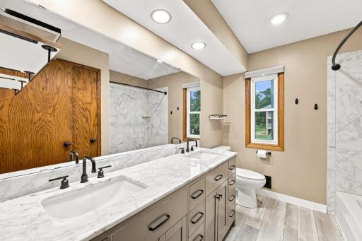 3996 Rahn Road, Eagan, MN 55122