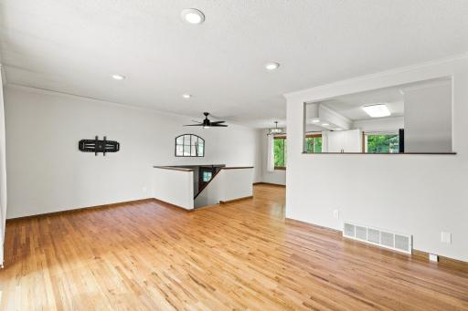 3996 Rahn Road, Eagan, MN 55122