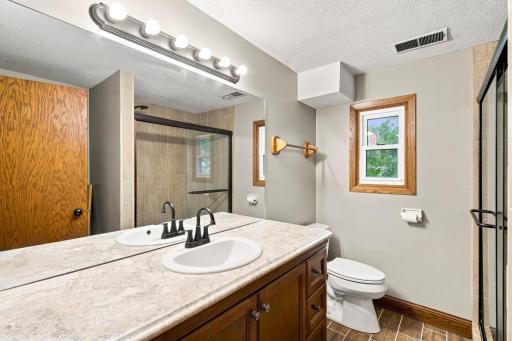 3996 Rahn Road, Eagan, MN 55122