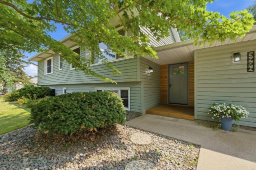 3996 Rahn Road, Eagan, MN 55122