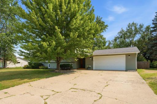 3996 Rahn Road, Eagan, MN 55122