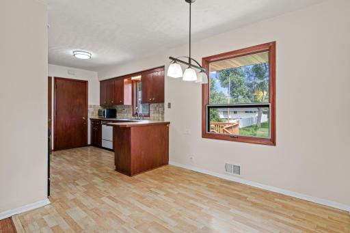 1640 7th Street NW, New Brighton, MN 55112