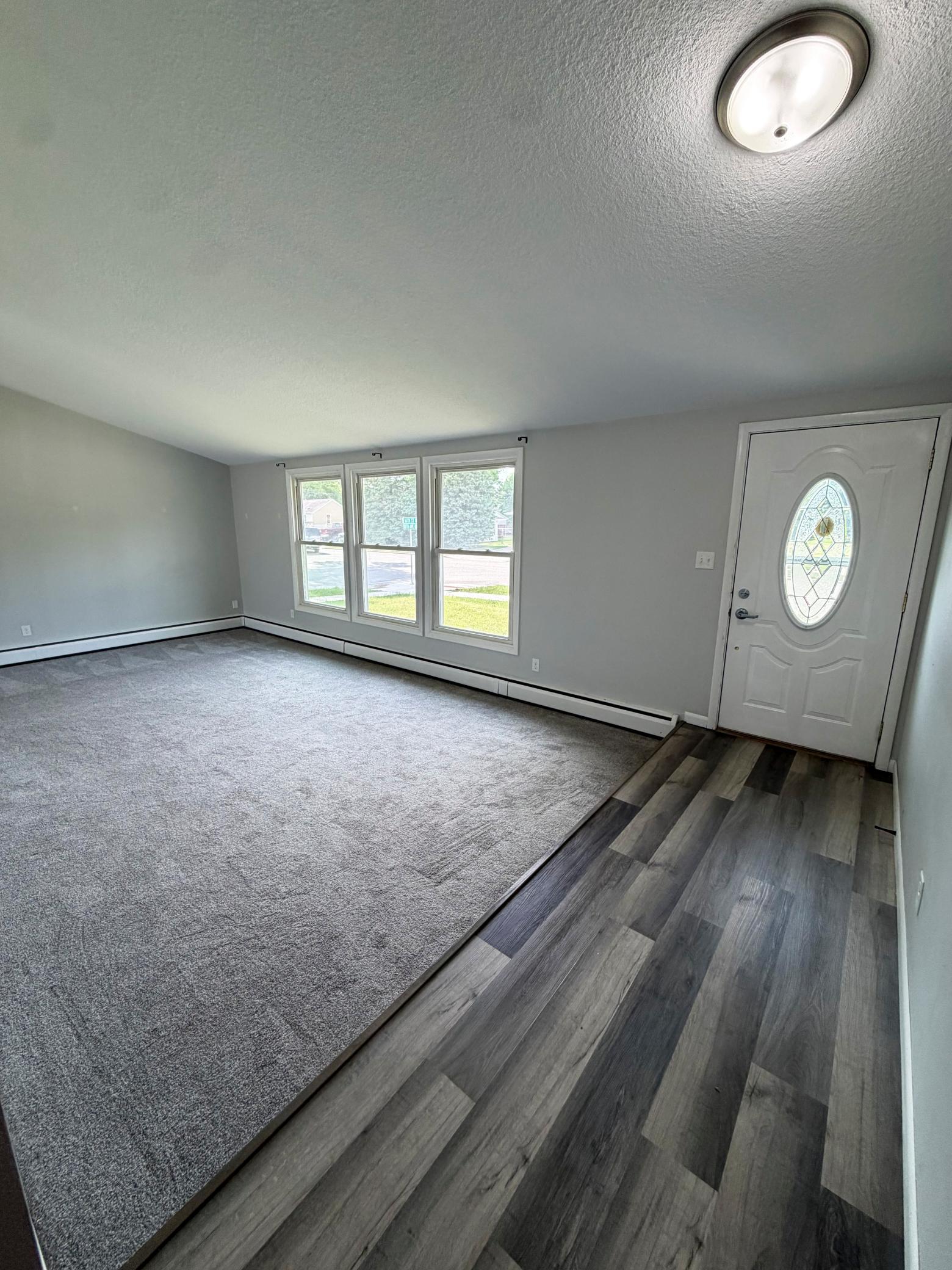 Living Room-Entry