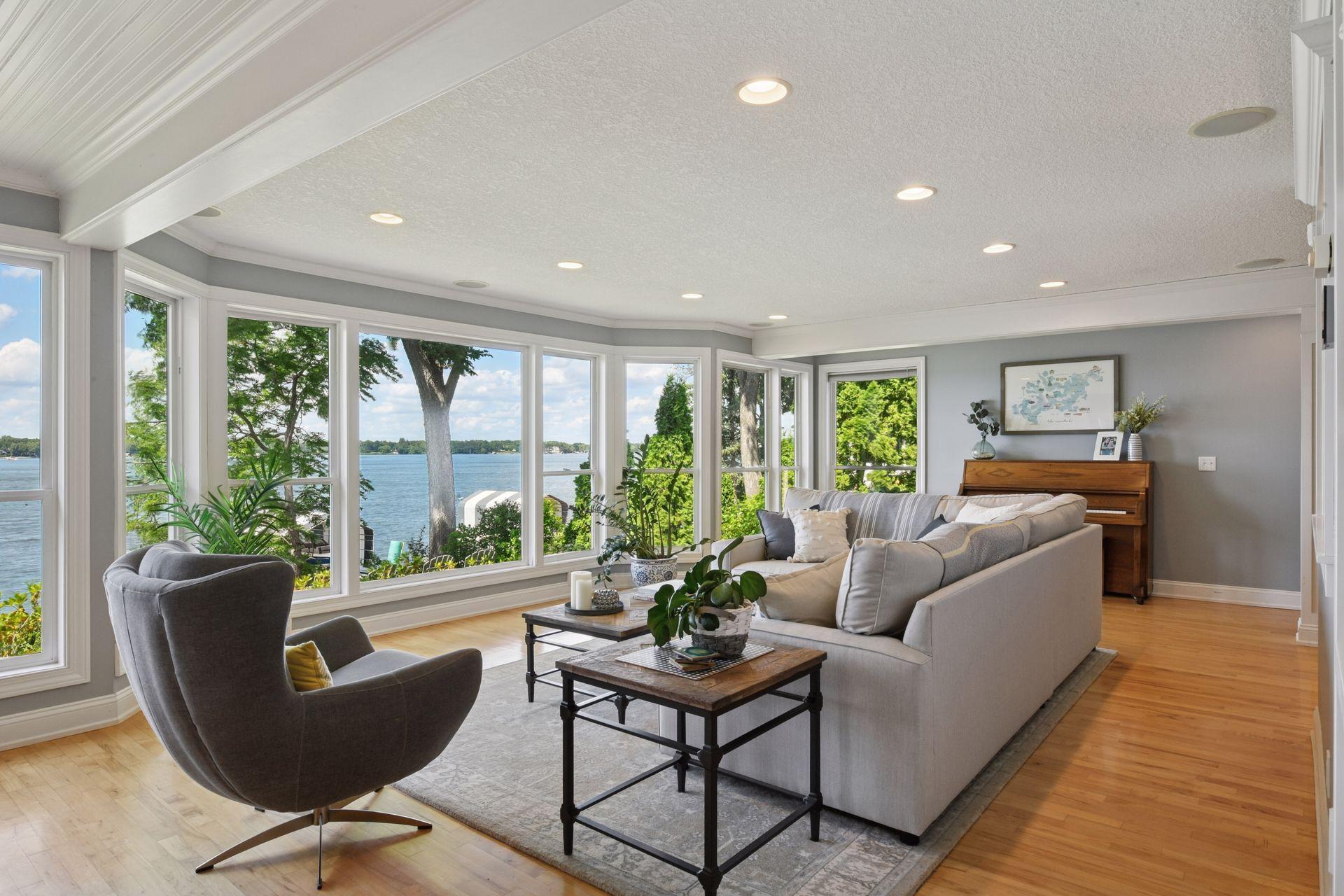 Panoramic lake views