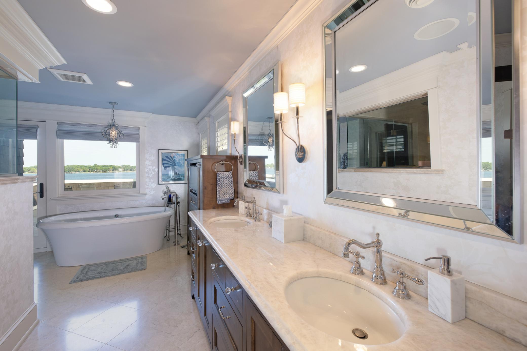 14291Shady BeachNew_045_small.jpg