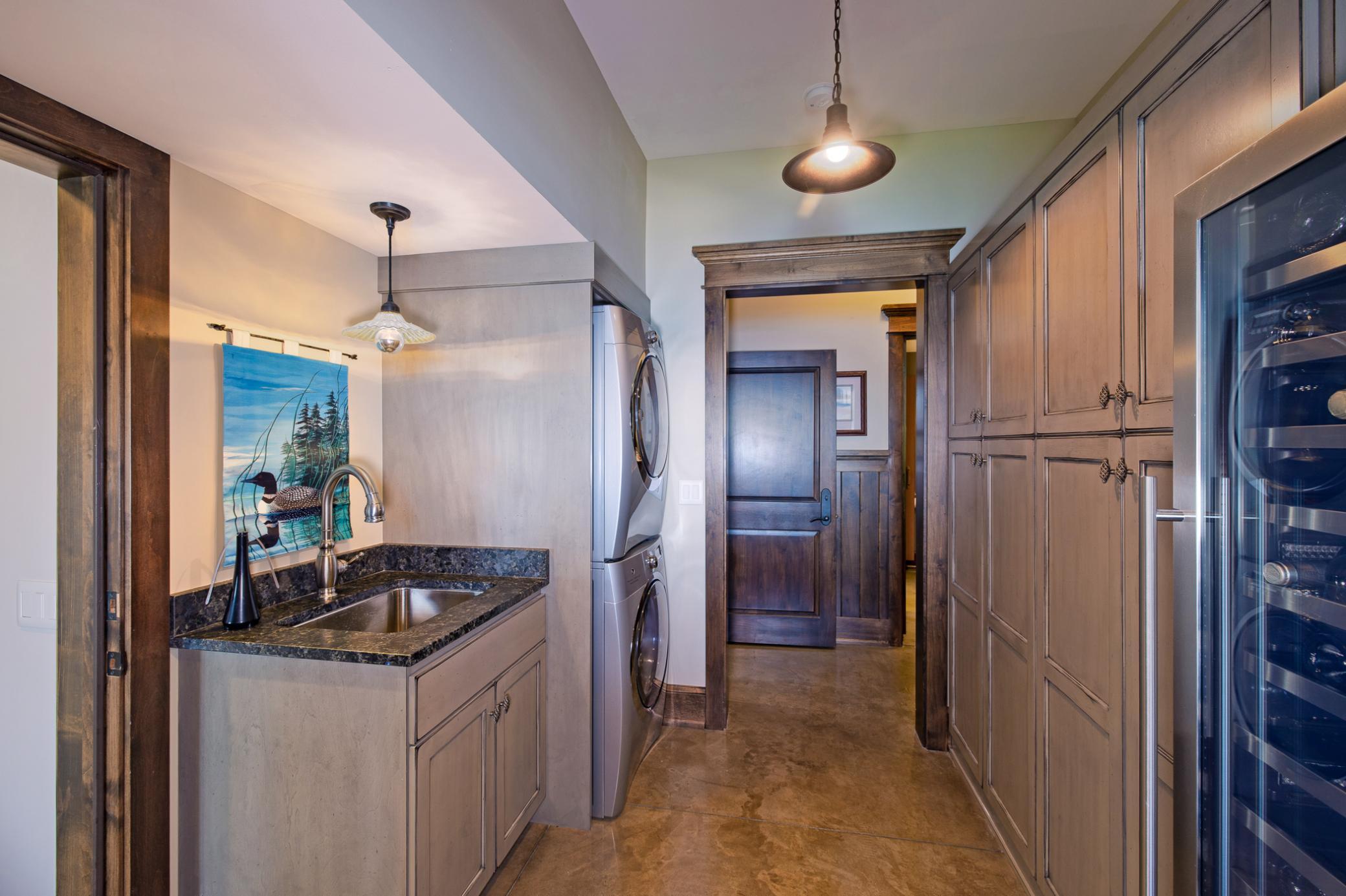 14291Shady BeachNew_073_small.jpg