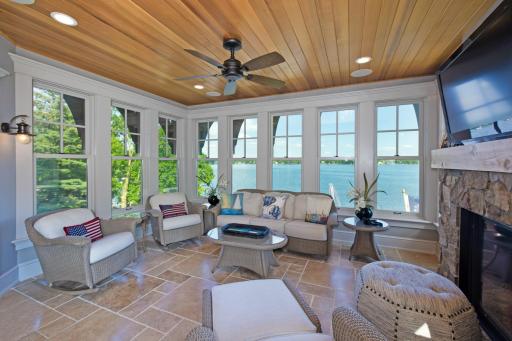 14291Shady BeachNew_038_small.jpg