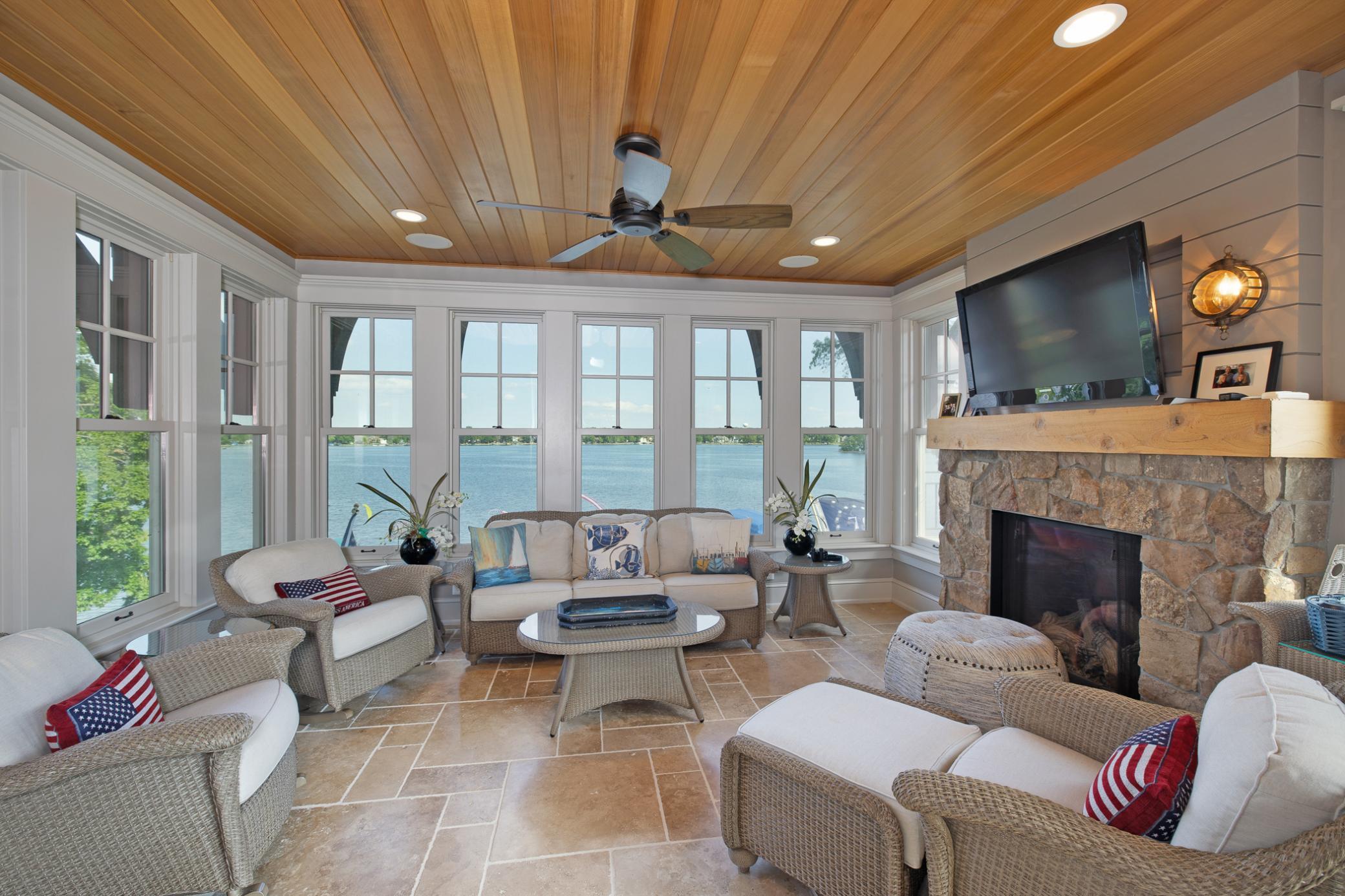 14291Shady BeachNew_037_small.jpg