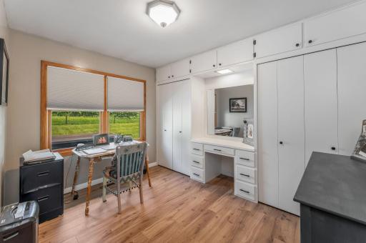 11990 380th Avenue, Blue Earth, MN 56013