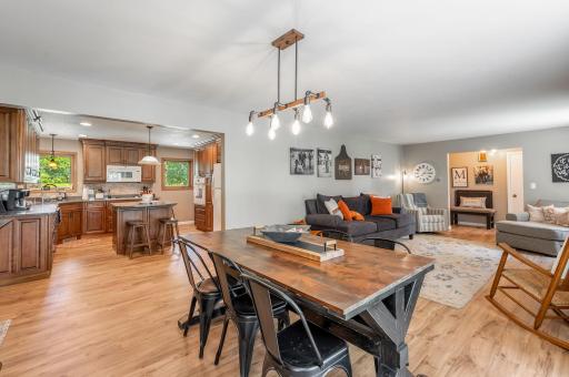 11990 380th Avenue, Blue Earth, MN 56013