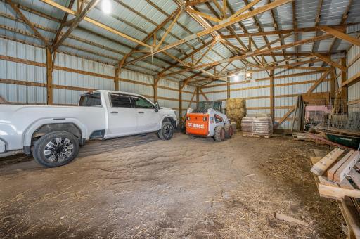 11990 380th Avenue, Blue Earth, MN 56013