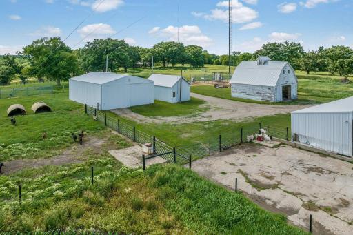 11990 380th Avenue, Blue Earth, MN 56013