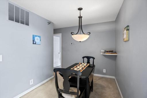 6010 Chasewood Parkway, 205, Minnetonka, MN 55343