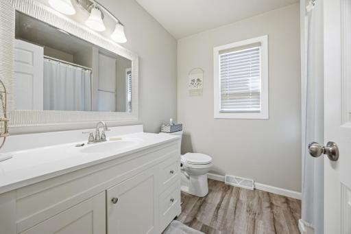 2504 18th Street S, Moorhead, MN 56560