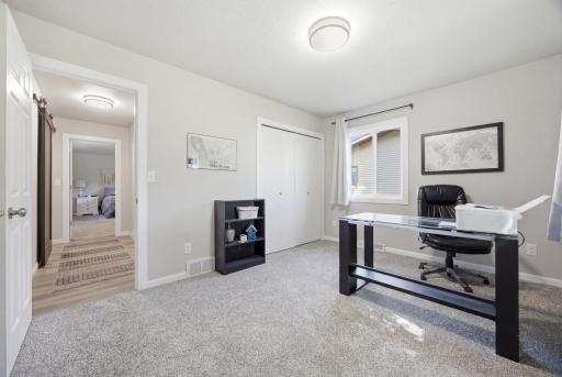 2504 18th Street S, Moorhead, MN 56560
