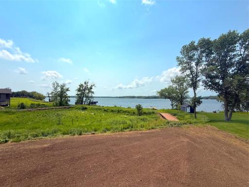 7620 Lake John Drive, Annandale, MN 55302