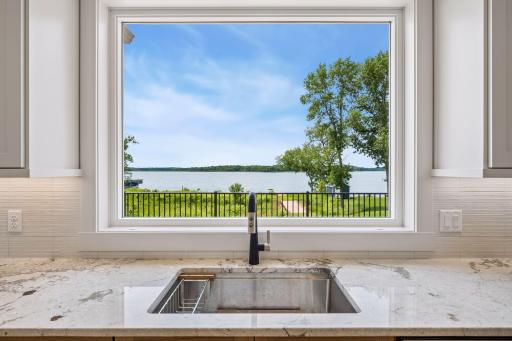 7620 Lake John Drive, Annandale, MN 55302