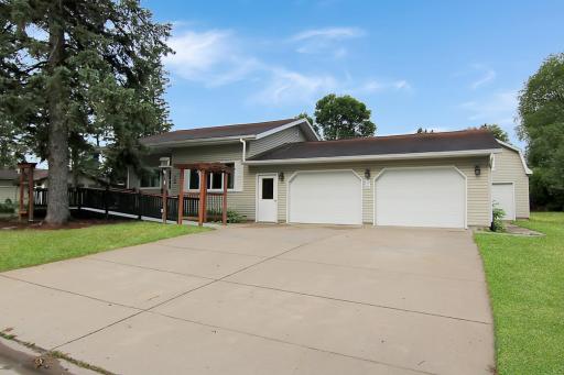 709 9th Avenue NE, Brainerd, MN 56401
