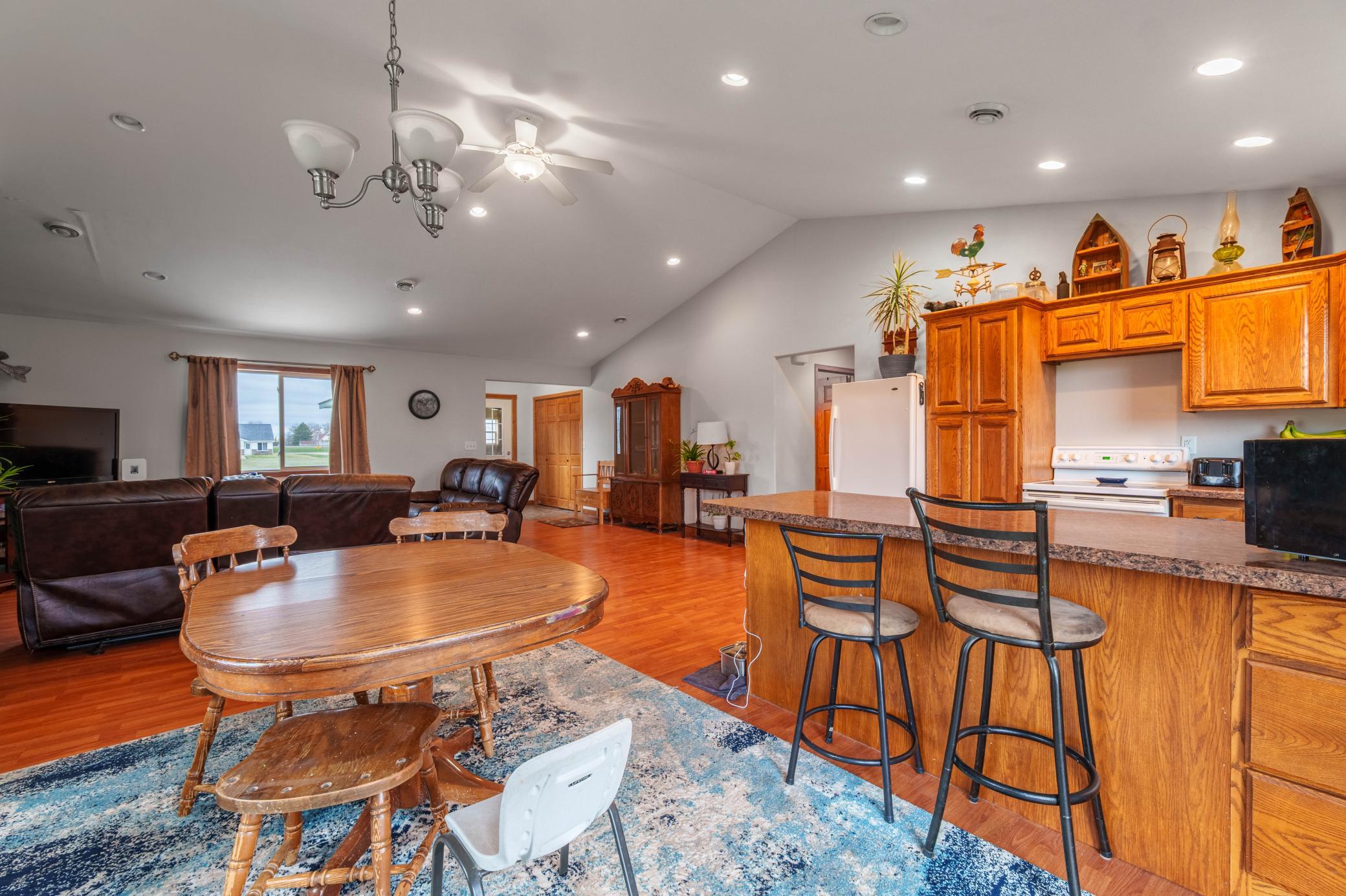 Kitchen/Dining