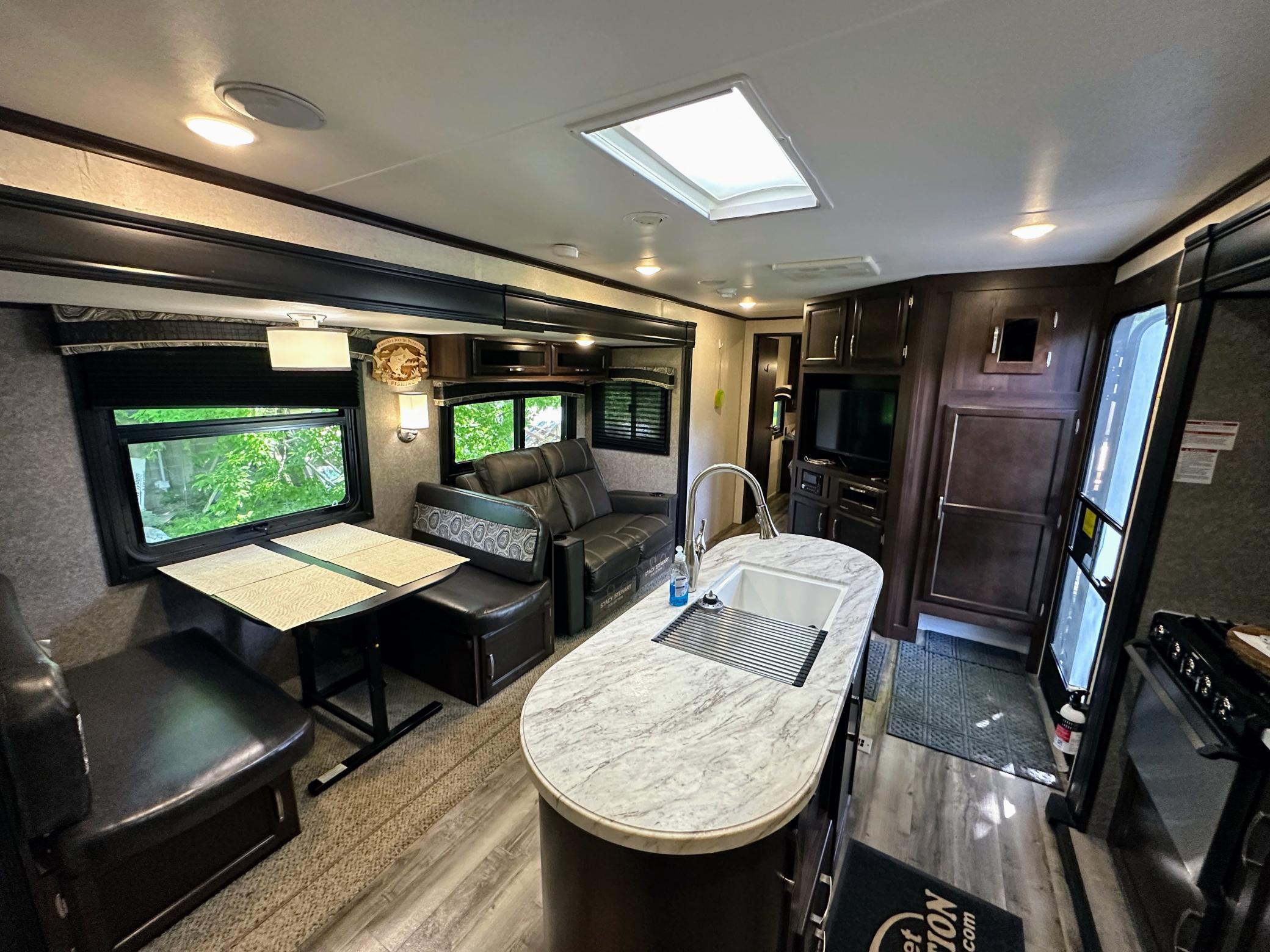 Travel Trailer Kitchen/Dining